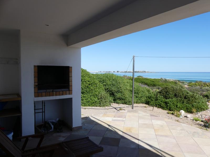 To Let 3 Bedroom Property for Rent in Golden Mile Western Cape